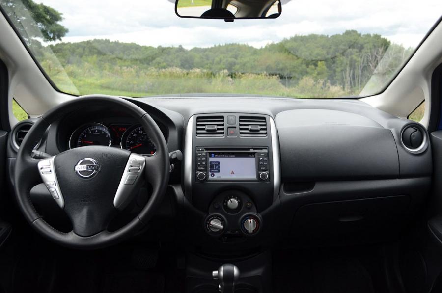  Nissan Versa Note 2014 года  (фото 12 из 137)